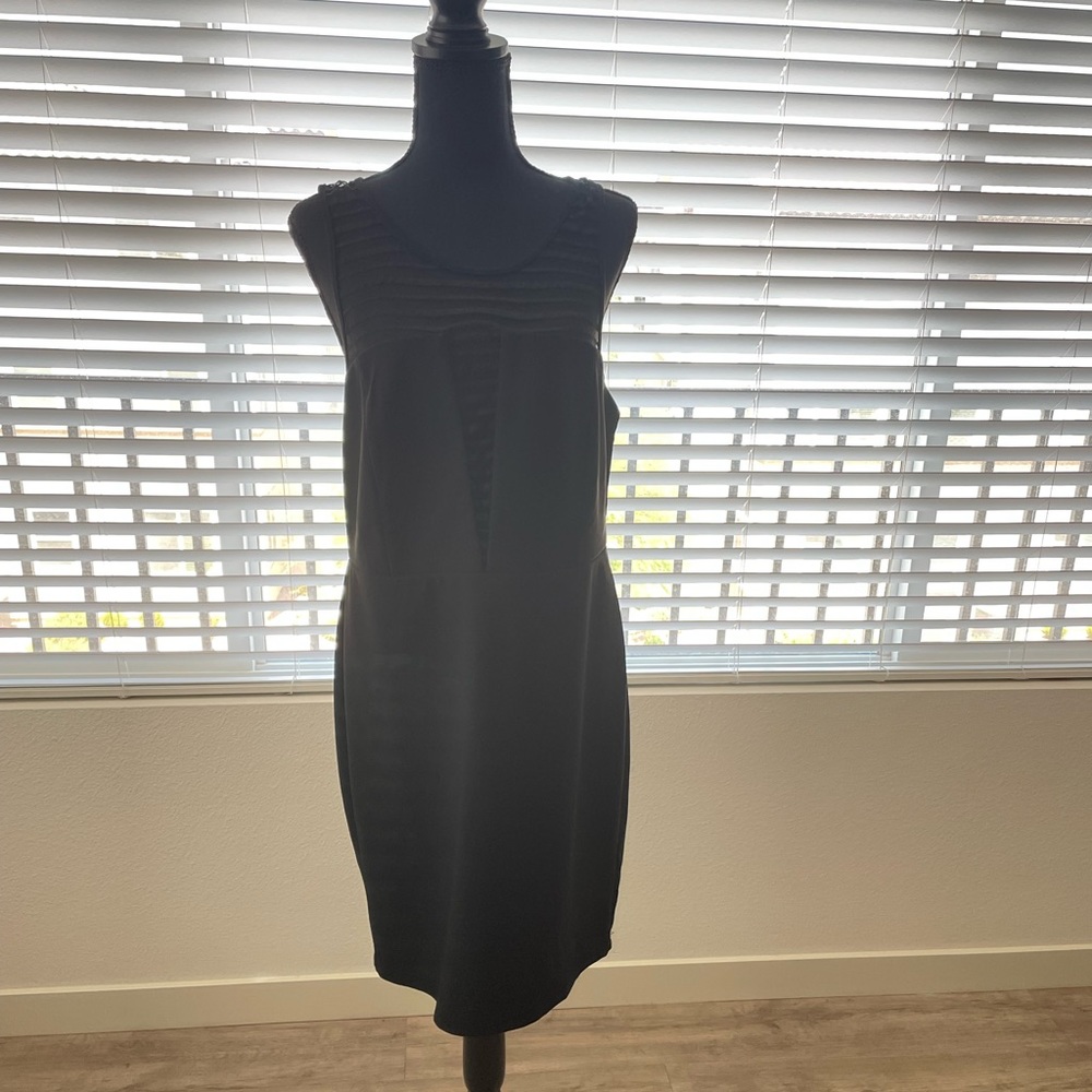 Women’s Black Semi Lace Sleeveless Dress
